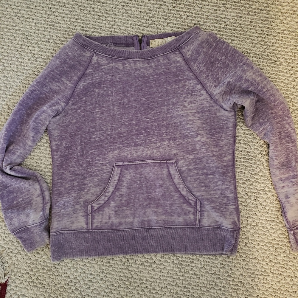 Forever 21 crewneck